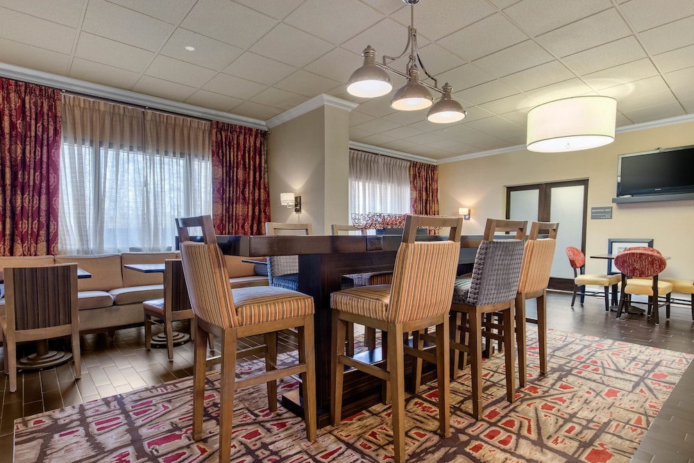 Hampton Inn Starkville Mississippi State University - photo 28
