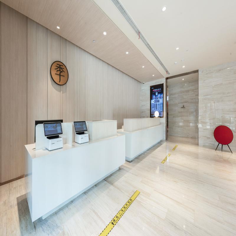 Ji Hotel - carbon neutral hotel in Weinan