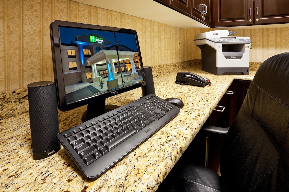 Holiday Inn Express Hotel & Suites Limerick Pottstown by IHG - photo 32
