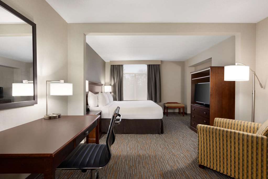 Wingate by Wyndham Bridgeport Clarksburg - photo 31