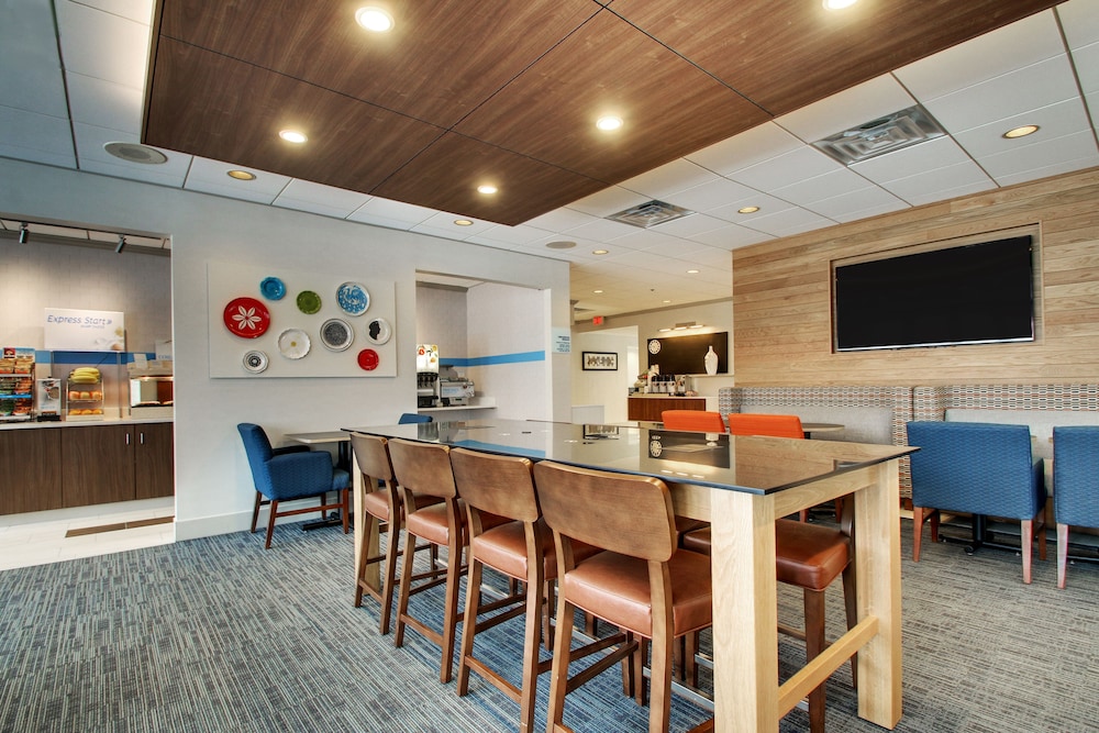 Holiday Inn Express Poughkeepsie by IHG - photo 47