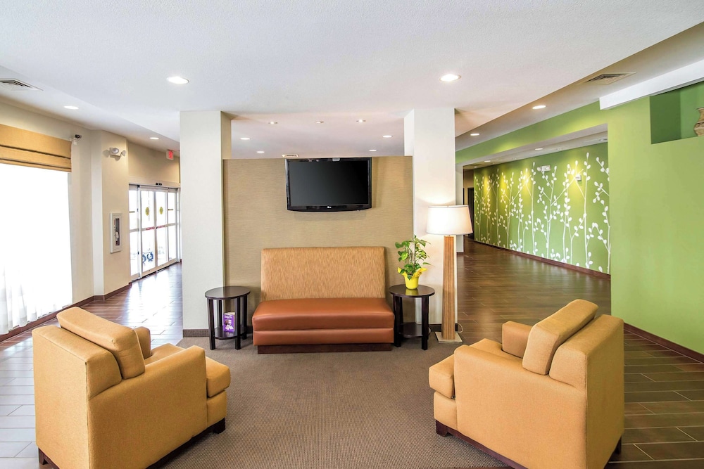 Sleep Inn & Suites Haysville Wichita South - photo 4