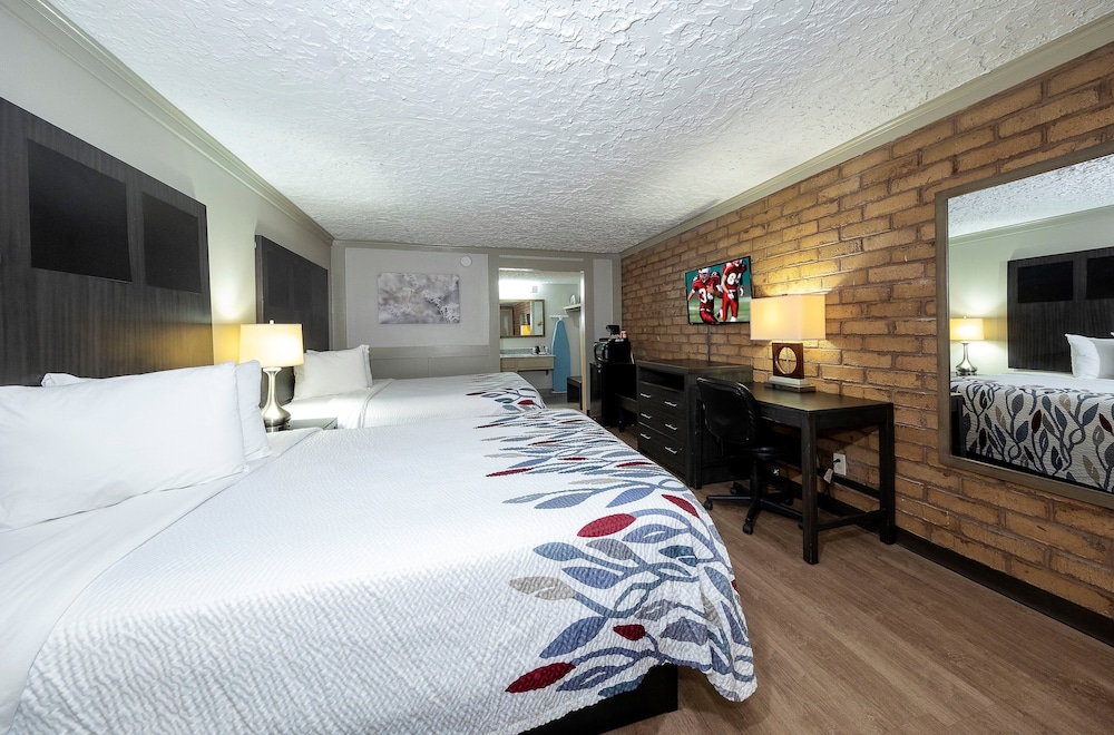 Red Roof Inn Monroe - photo 6