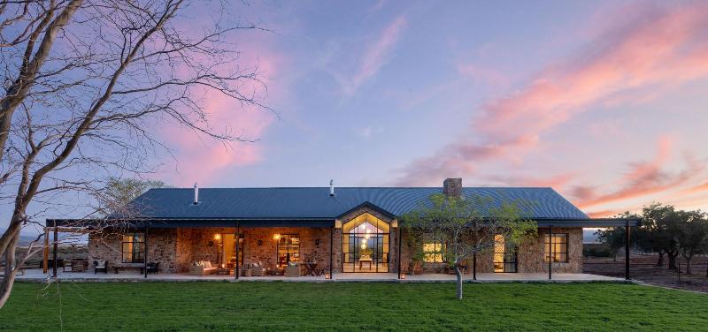 Simbavati Cederberg Ridge — 4-Star Luxury Hotel in Clanwilliam, South Africa