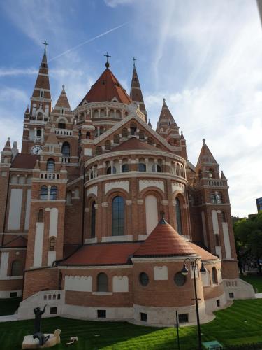 Apartman guru 1 — 4-Star Luxury Hotel in Szeged, Hungary