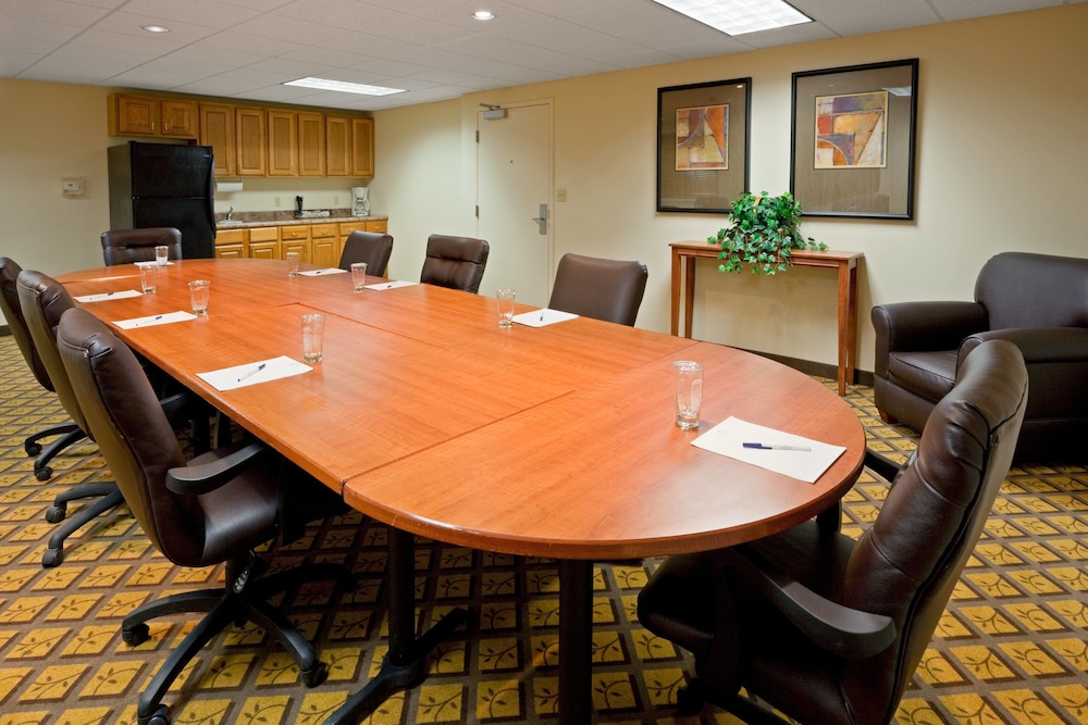 Candlewood Suites Williamsport by IHG - photo 52