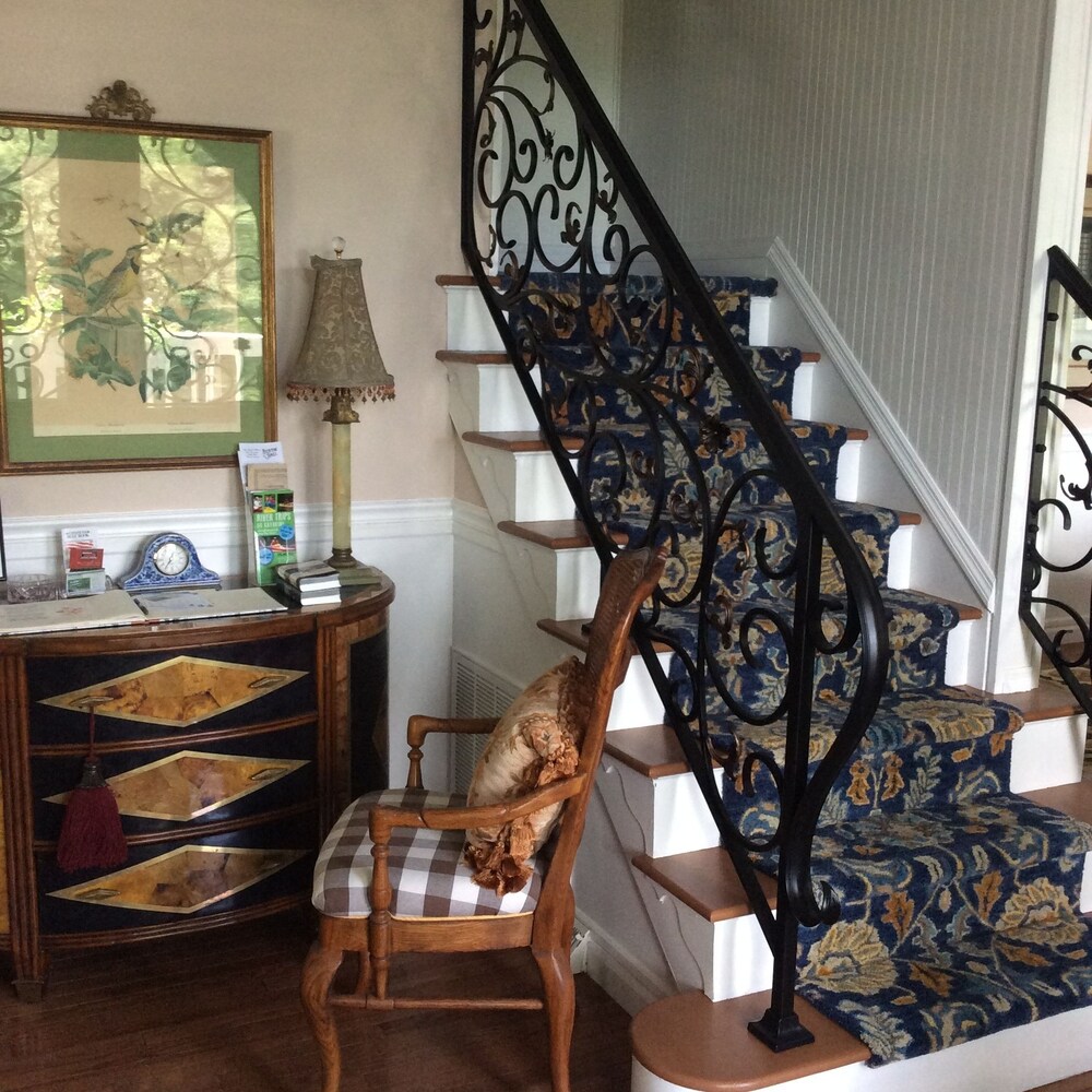 Bald Mountain House Inn at the Wolf Laurel Resort - photo 3