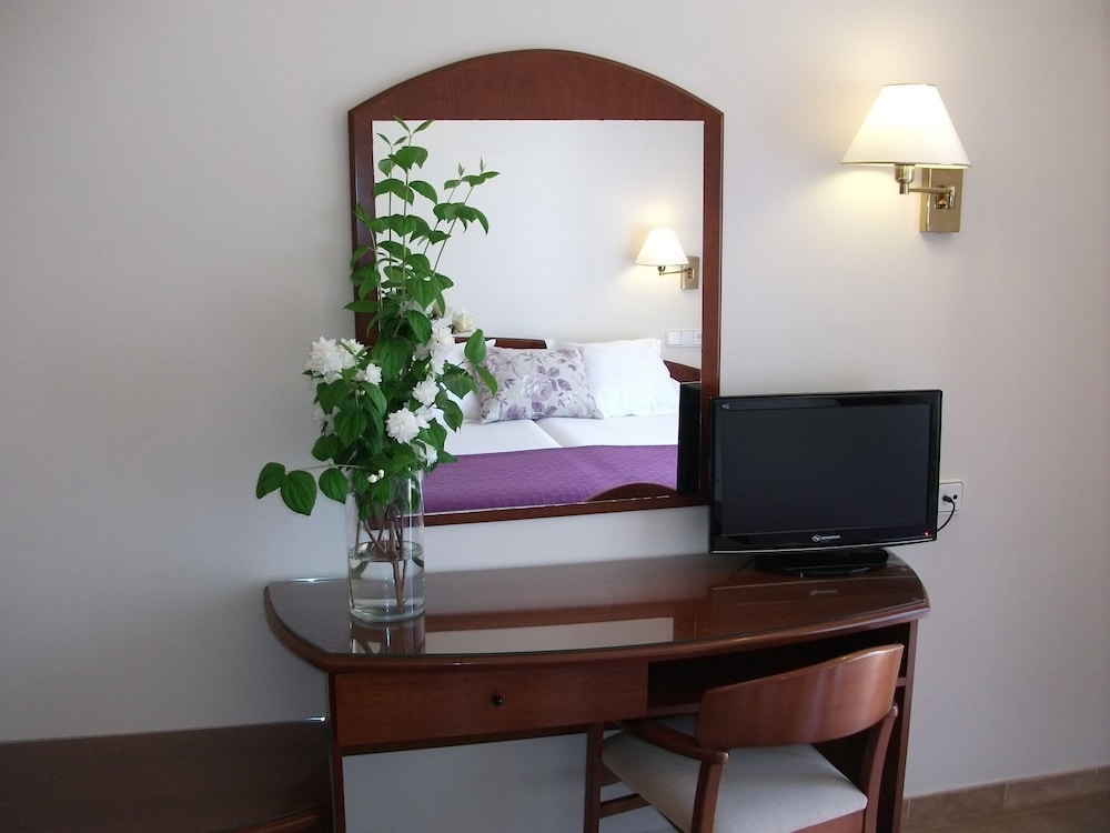 RVHotels Avenida — Tossa De Mar — photo 5
