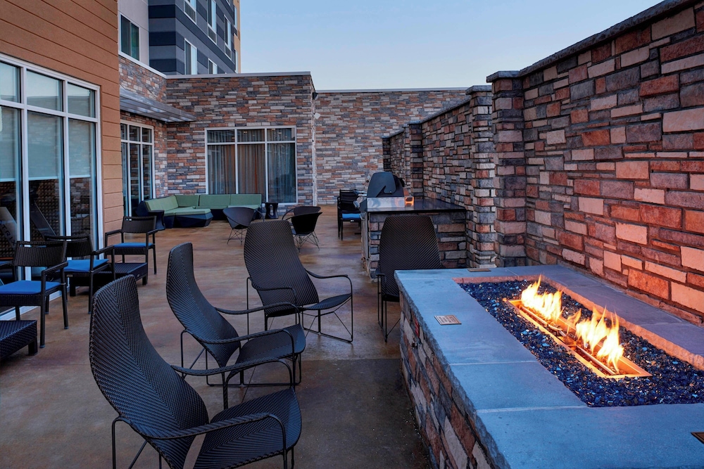 Fairfield Inn & Suites by Marriott Columbus IN - photo 23