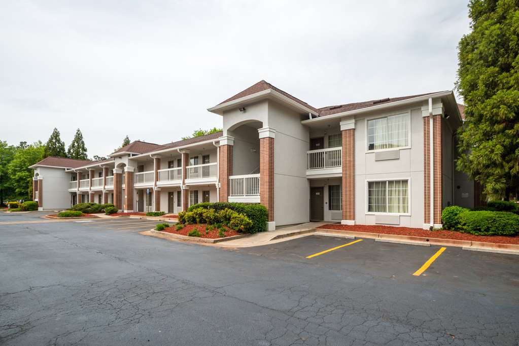 Studio 6 Extended Stay Roswell GA Atlanta - photo 6
