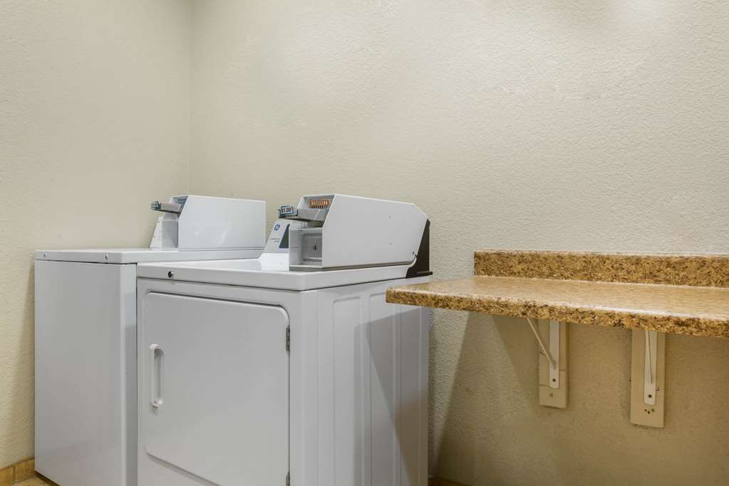 La Quinta Inn & Suites by Wyndham Kyle Austin South - photo 26