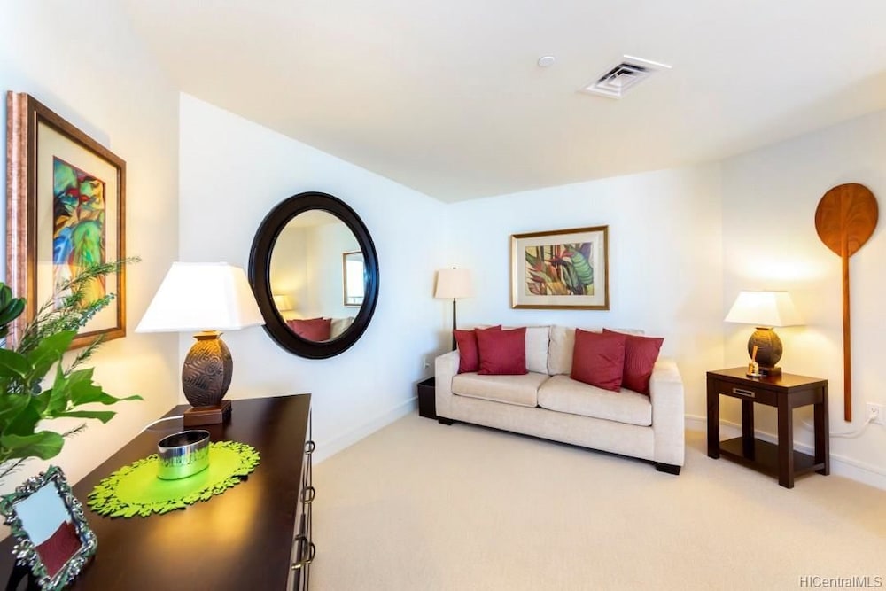 Jet Luxury at The Trump Waikiki - photo 28