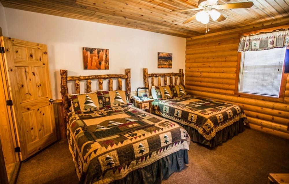 Bryce Country Cabins - photo 12