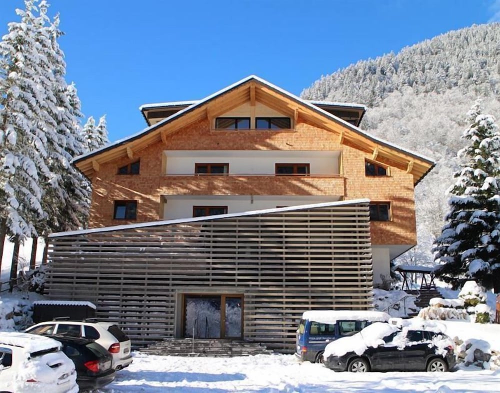 Alpen Suites Brandnertal — hotel in Brand