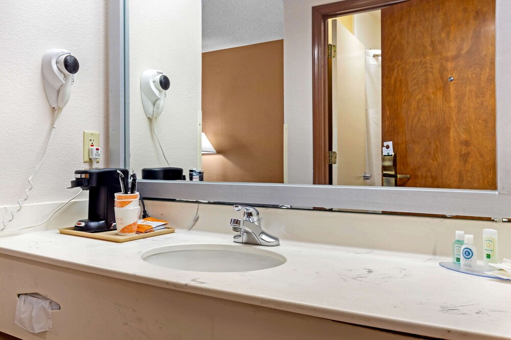 Quality Inn High Point Archdale - photo 25