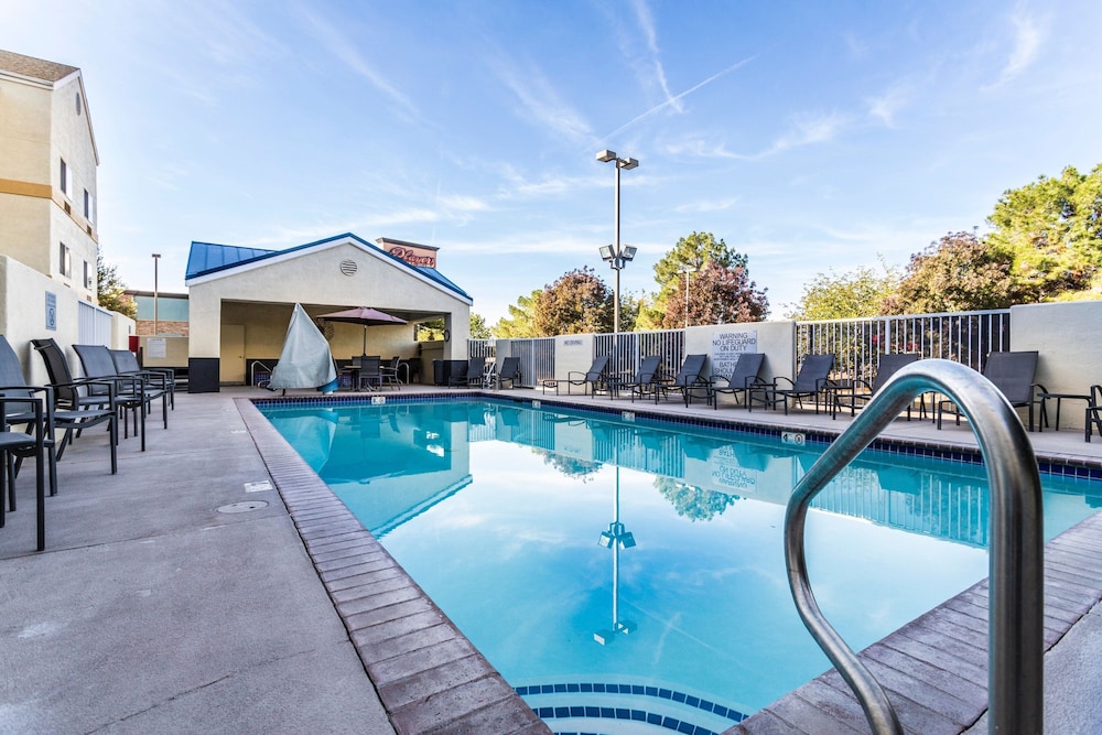 Fairfield Inn by Marriott St. George - photo 23