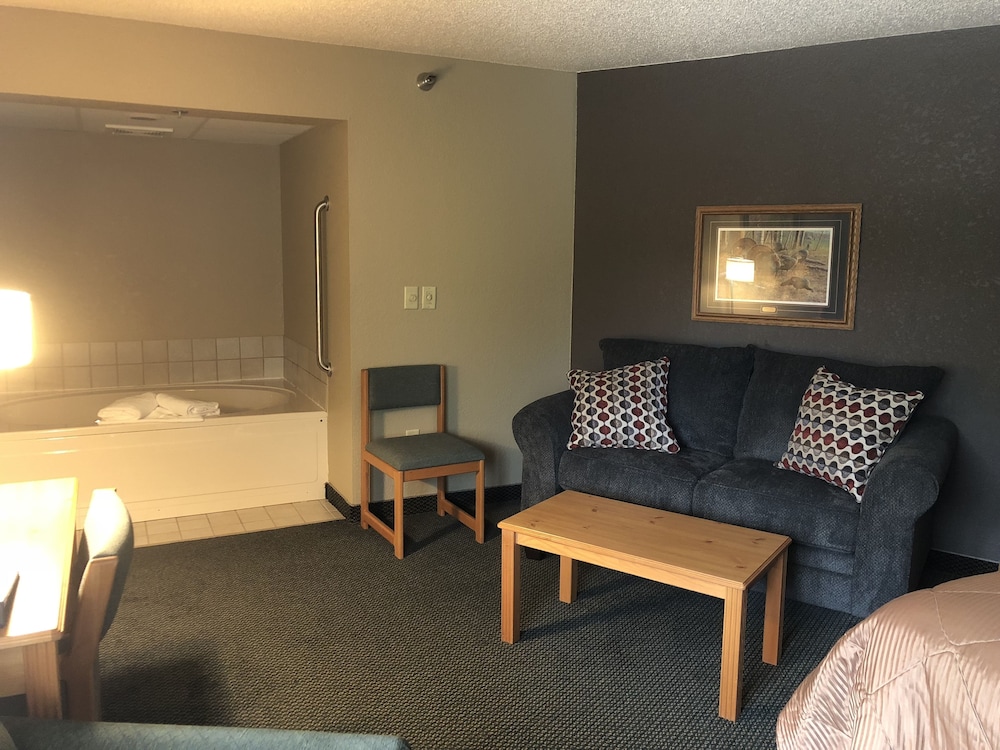Boarders Inn & Suites by Cobblestone Hotels Fayette - photo 11