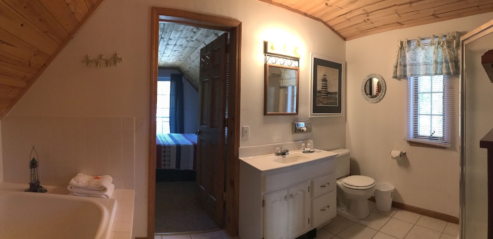 The Harbor Light Inn - photo 103