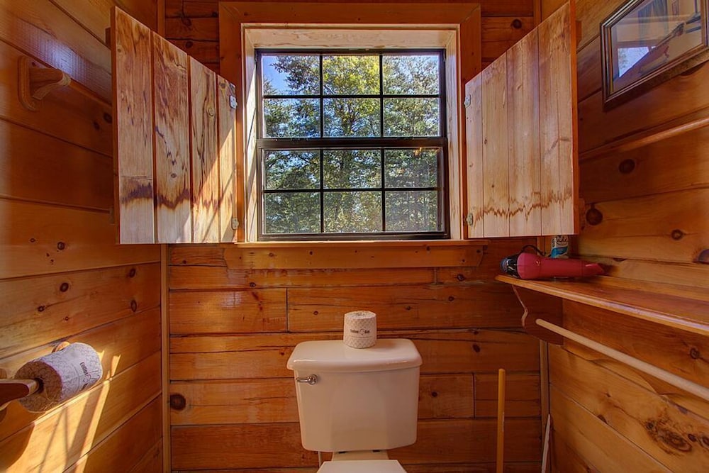 Picturesque 2 2 Close to Parkway - photo 19