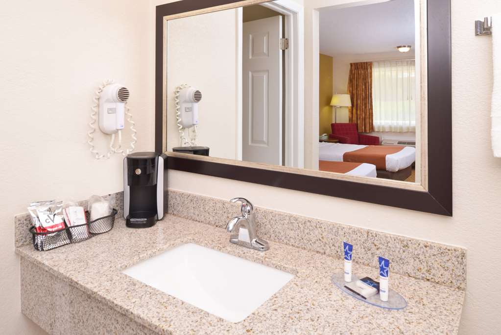 Americas Best Value Inn Plattsburgh - photo 25
