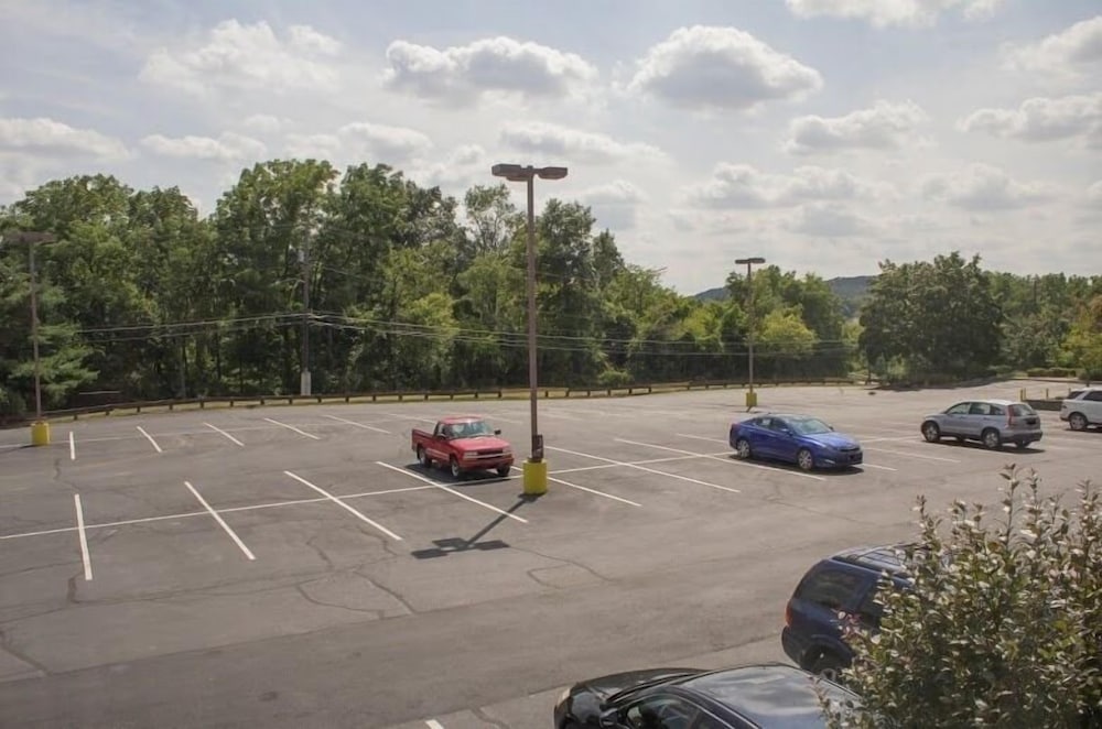 The View Inn & Suites - photo 41