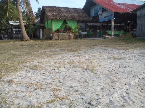 Pamilacan Island Tourist Inn And Restaurant — Loon