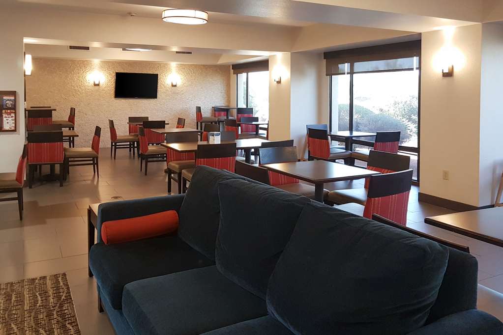 Comfort Inn I 10 West at 51st Ave - photo 30