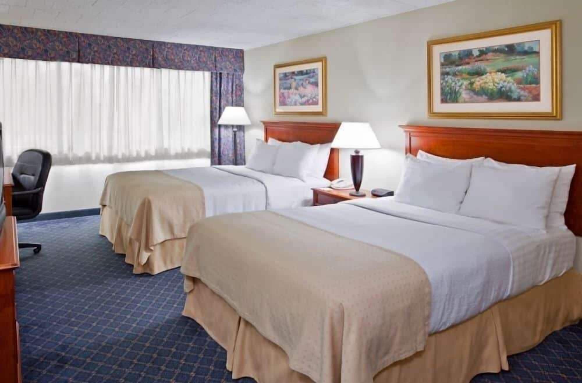 Ramada by Wyndham Uniontown - photo 3