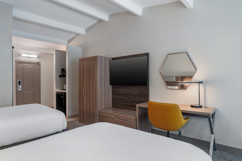 Holiday Inn Express North Palm Beach Oceanview by IHG - photo 35