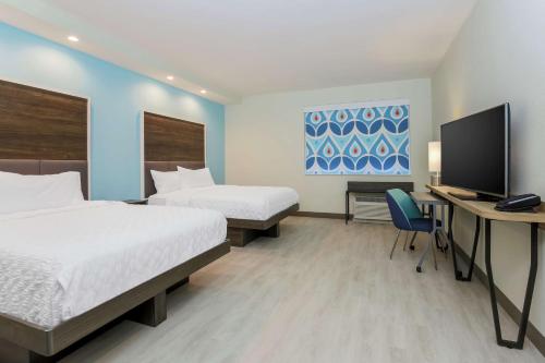 Tru by Hilton Amarillo West - photo 20