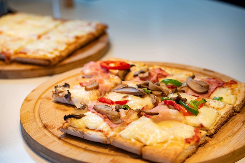 מזון ומשקאות