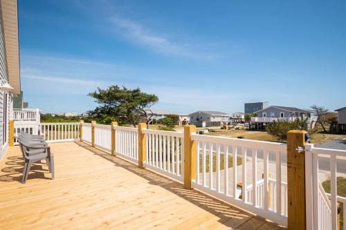 Changes In L'Attitude by Oak Island Accommodations - photo 5