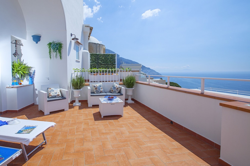 Estate4home Casa Antonietta — 4-Star Luxury Hotel in Positano, Italy