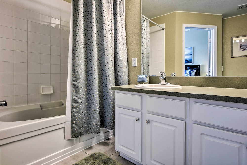 Resort Townhome w Splash Pool 7 Mi to Disney - photo 50