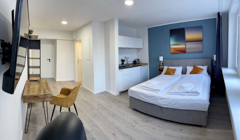 Aparthotel Neum nster City in Neumuenster, Germany