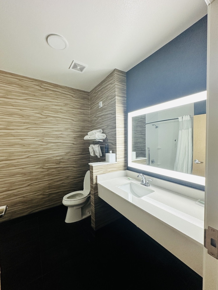 Fairfield by Marriott Inn & Suites Wichita Falls Northwest - photo 20