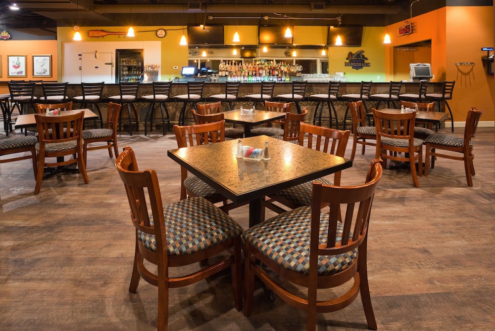 Holiday Inn Detroit Lakes by IHG - photo 35