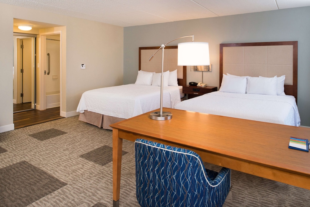 Hampton Inn & Suites Schertz - photo 14