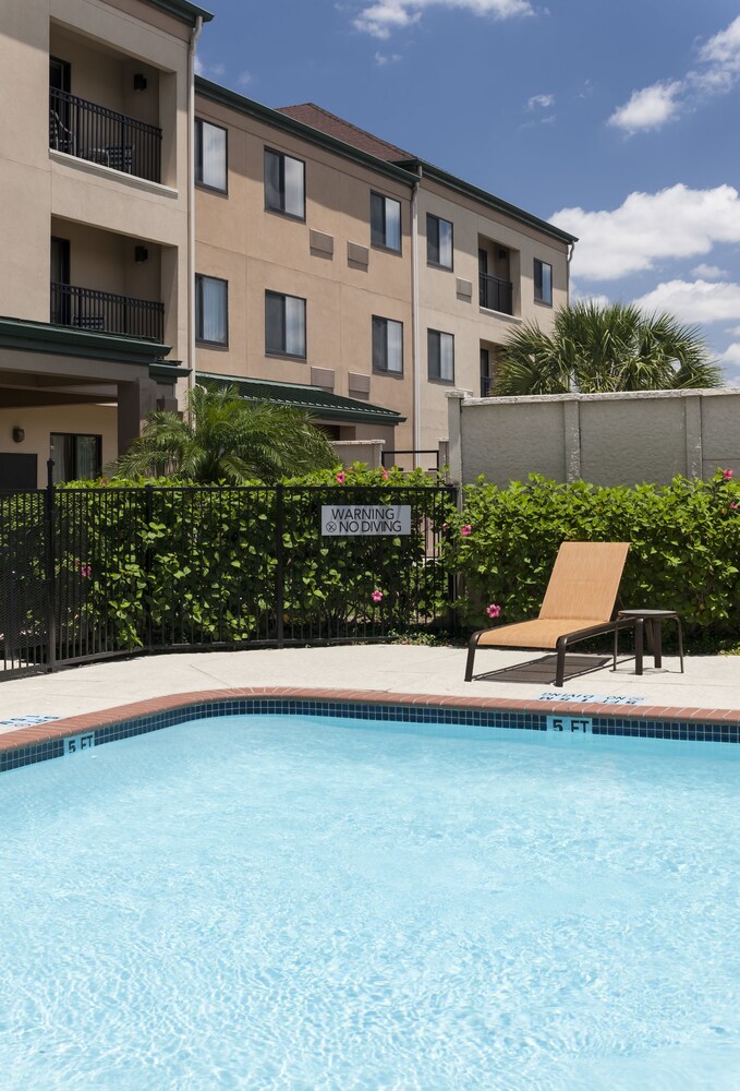 Courtyard by Marriott Brownsville - photo 33