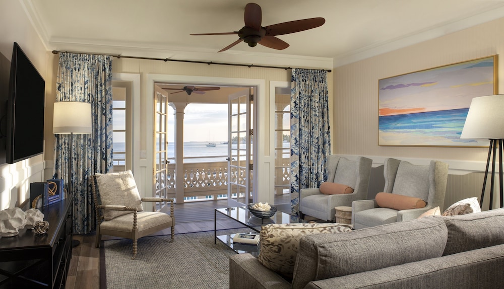 Pier House Resort & Spa - photo 36