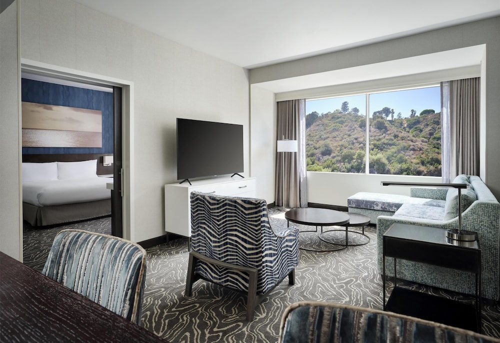 Hilton San Diego Mission Valley - photo 16