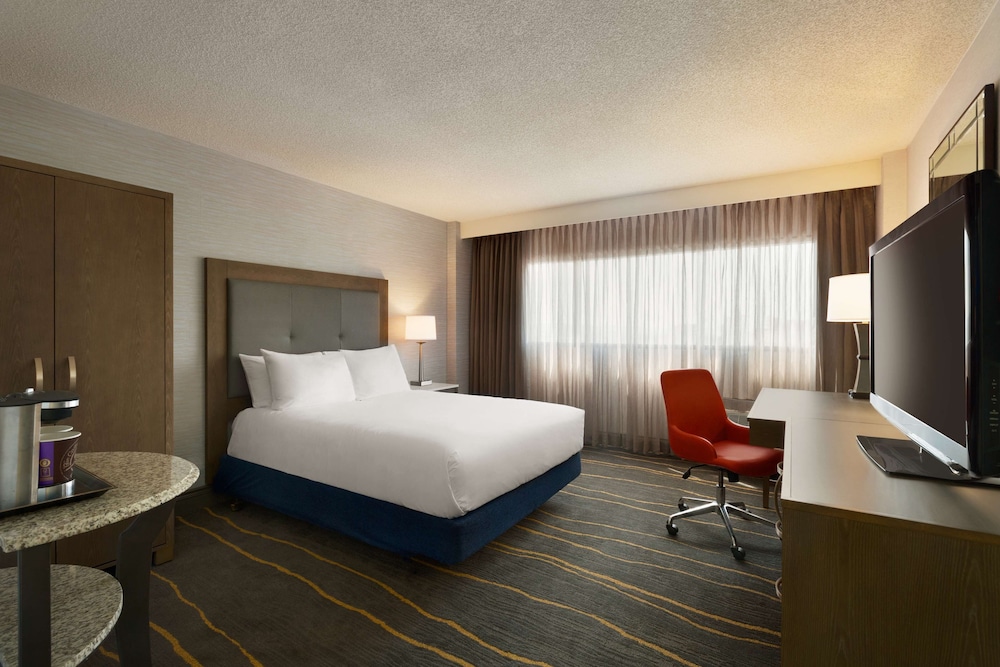DoubleTree by Hilton Hotel Albuquerque - photo 14