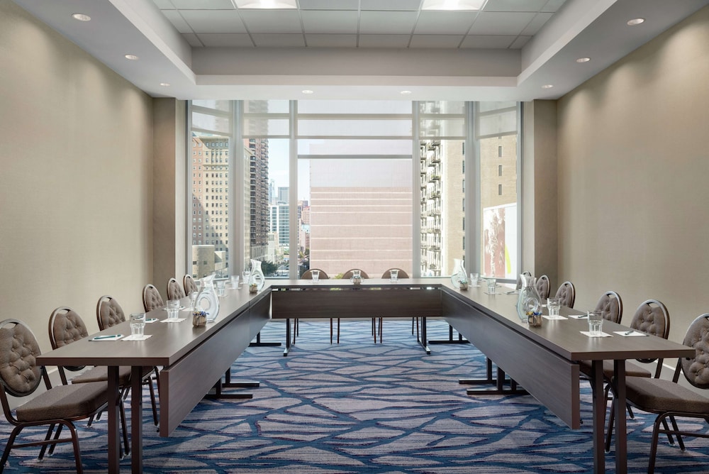 Hilton Garden Inn Chicago Downtown South Loop - photo 22