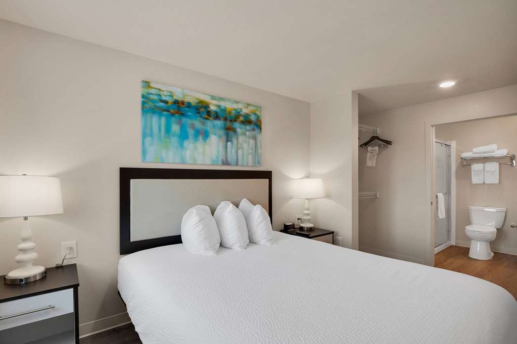 WaterWalk Extended Stay by Wyndham Charlotte Arrowood - photo 56