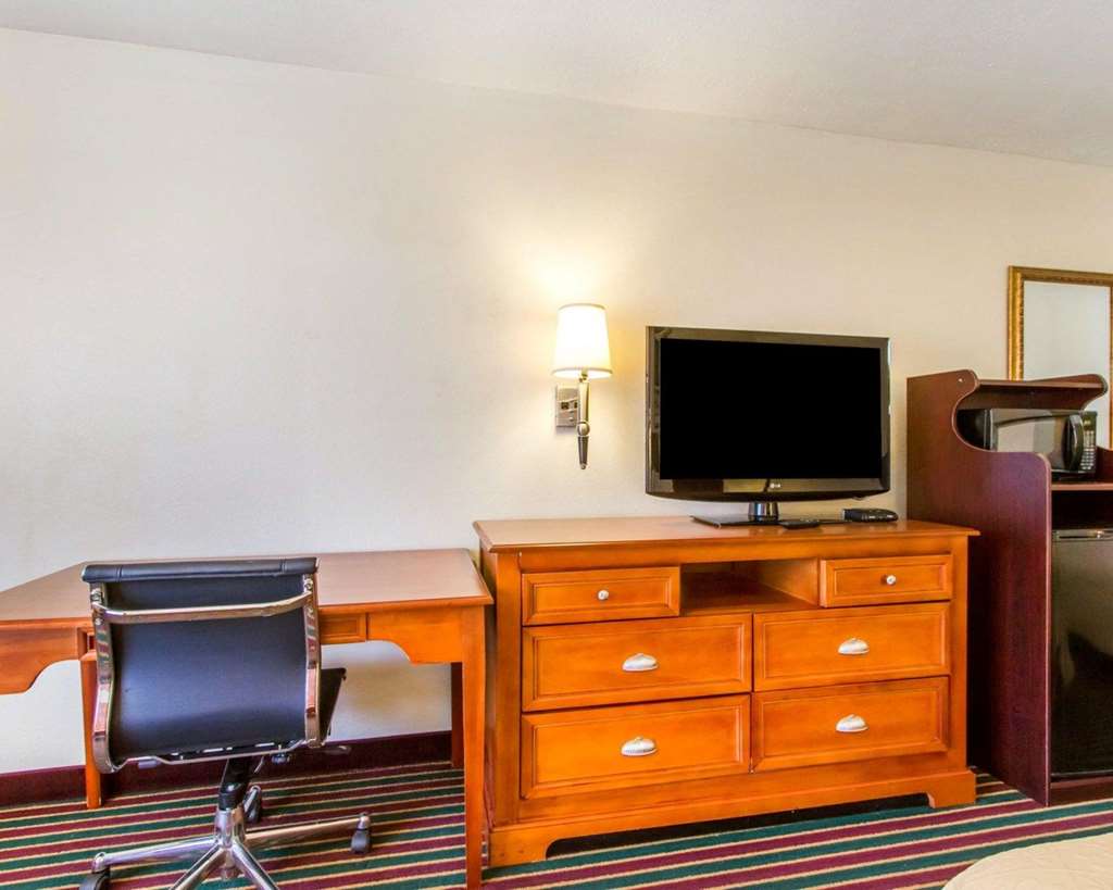 Quality Inn Dyersburg I 155 - photo 10