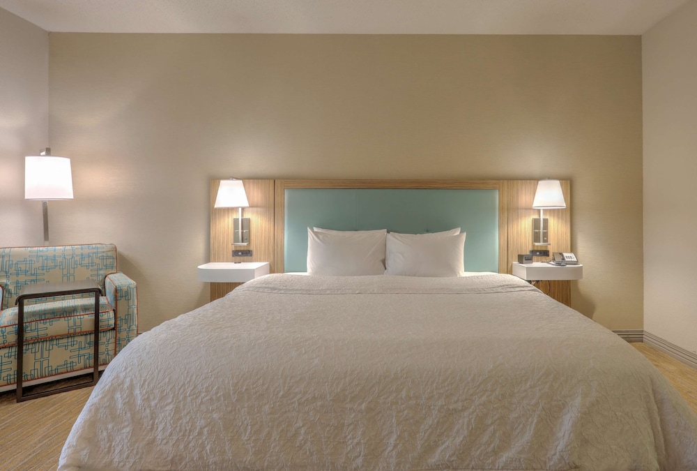 Hampton Inn Batavia - photo 3