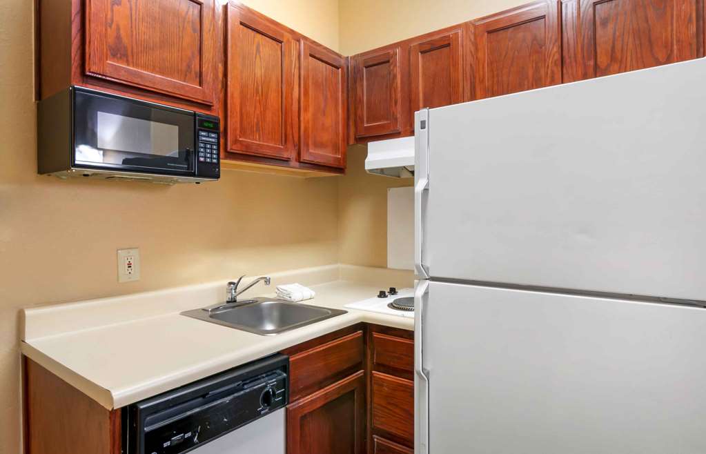 Extended Stay America Overland Park Metcalf - photo 31