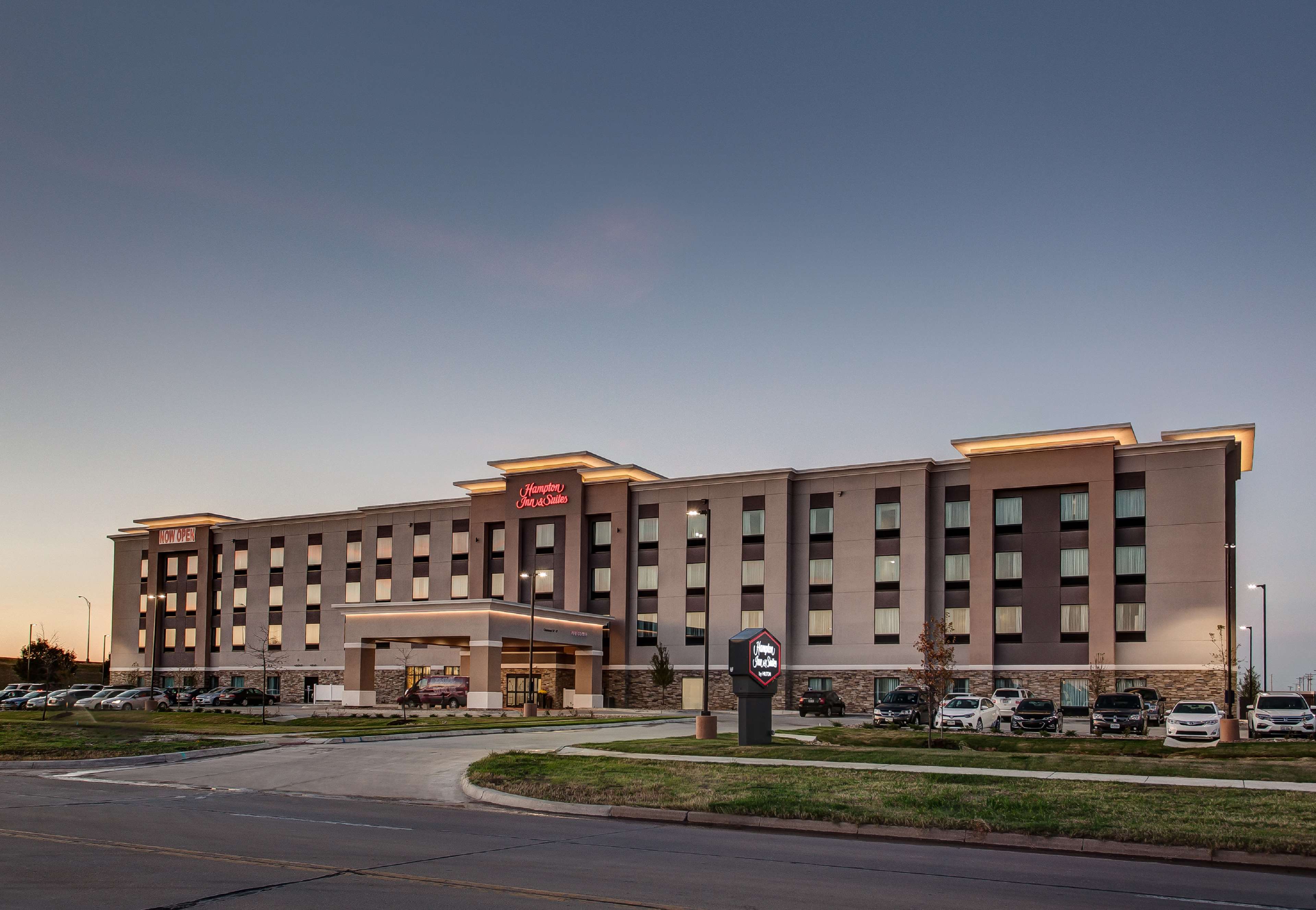 Hampton Inn & Suites Wichita Airport in Wichita, United States