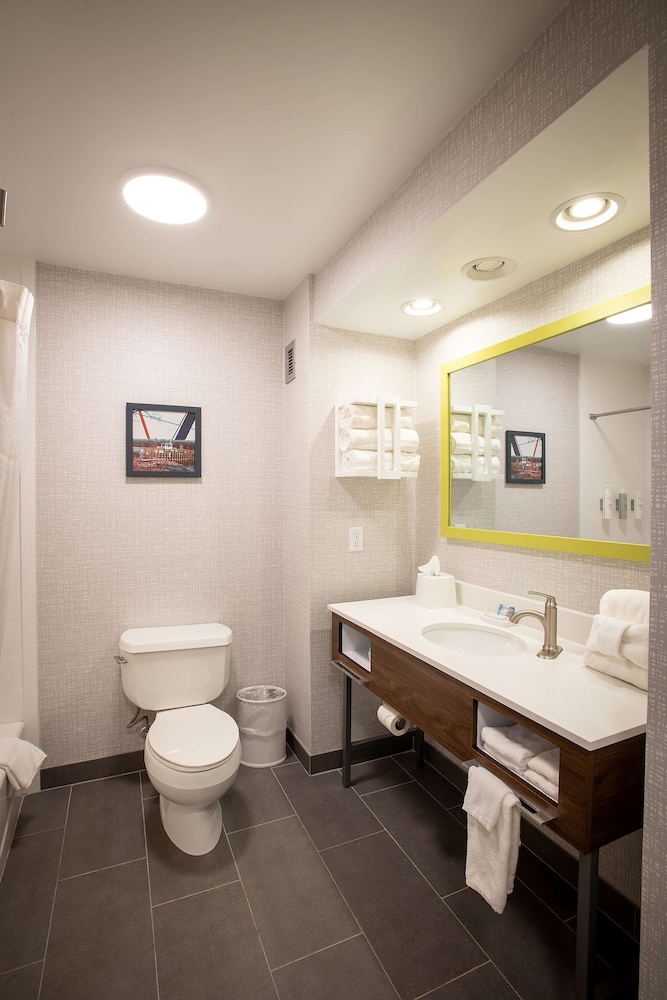 Hampton Inn Seaford - photo 26