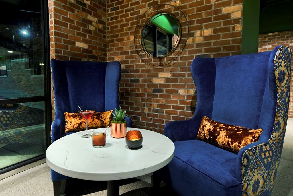 Oxford Suites Paso Robles - photo 10